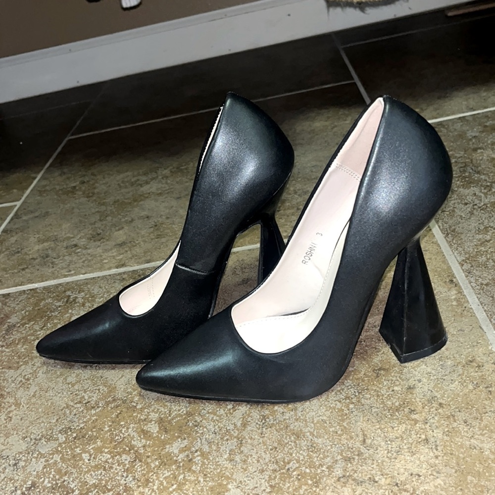 RAID black heels🖤
